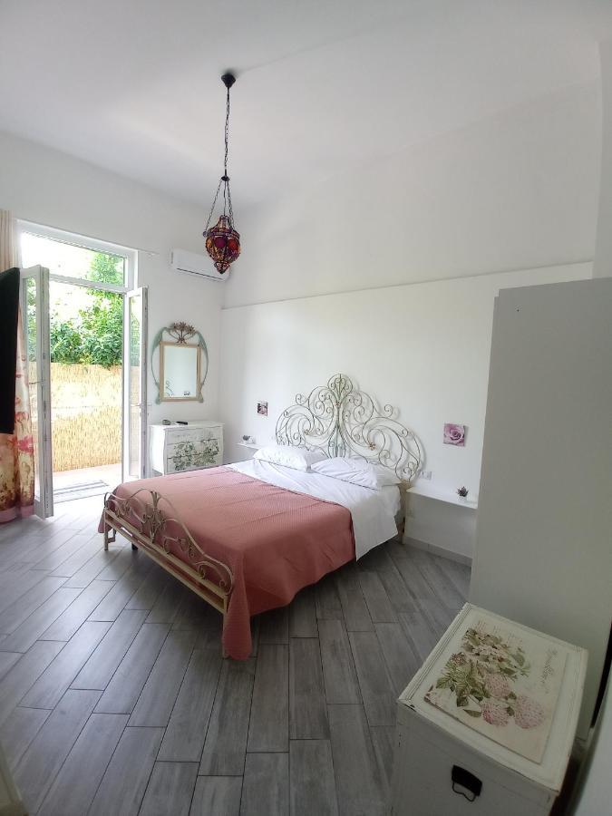 Beatrice Room Bed&Breakfast Сант'Агнело Екстериор снимка